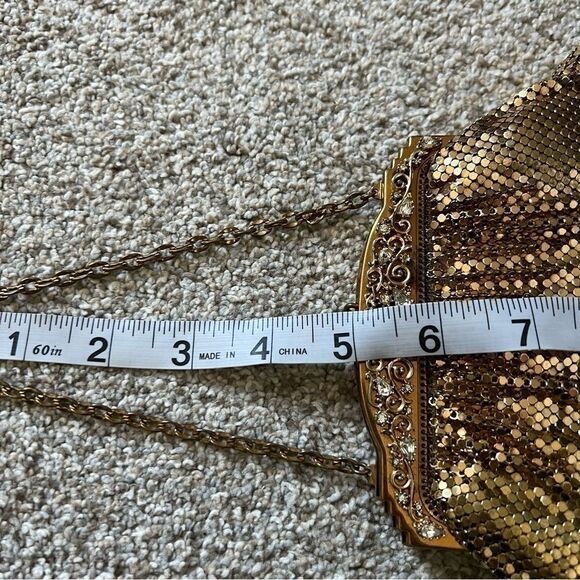 Whiting & Davis vintage gold metal mesh kisslock frame chain clutch bag - Picture 13 of 13